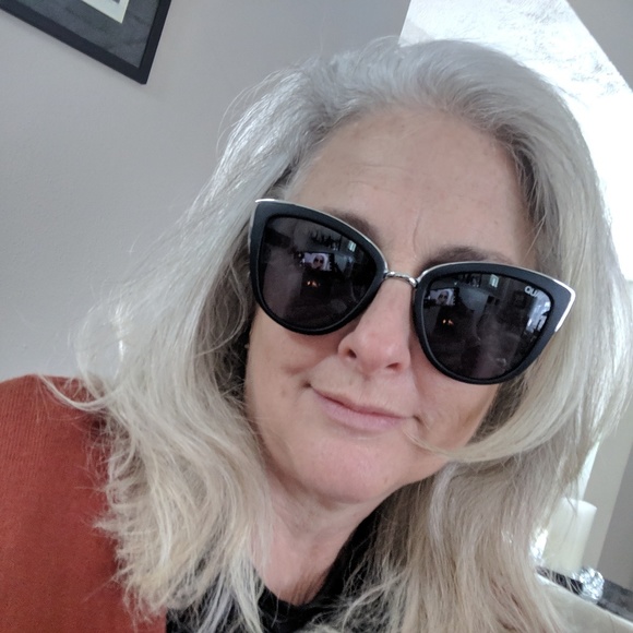 Meet your Posher, Mary - Picture 2 of 2